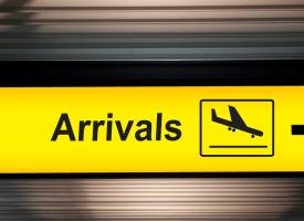 airport arrivals sign